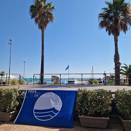 Le Camelie -Appartamenti Nuovi Porto SantʼElpidio Zewnętrze zdjęcie