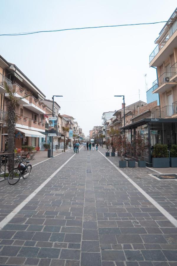 Le Camelie -Appartamenti Nuovi Porto SantʼElpidio Zewnętrze zdjęcie